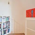 Kelli's Nest Apartment *